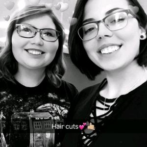 Meet your Posher, Halley